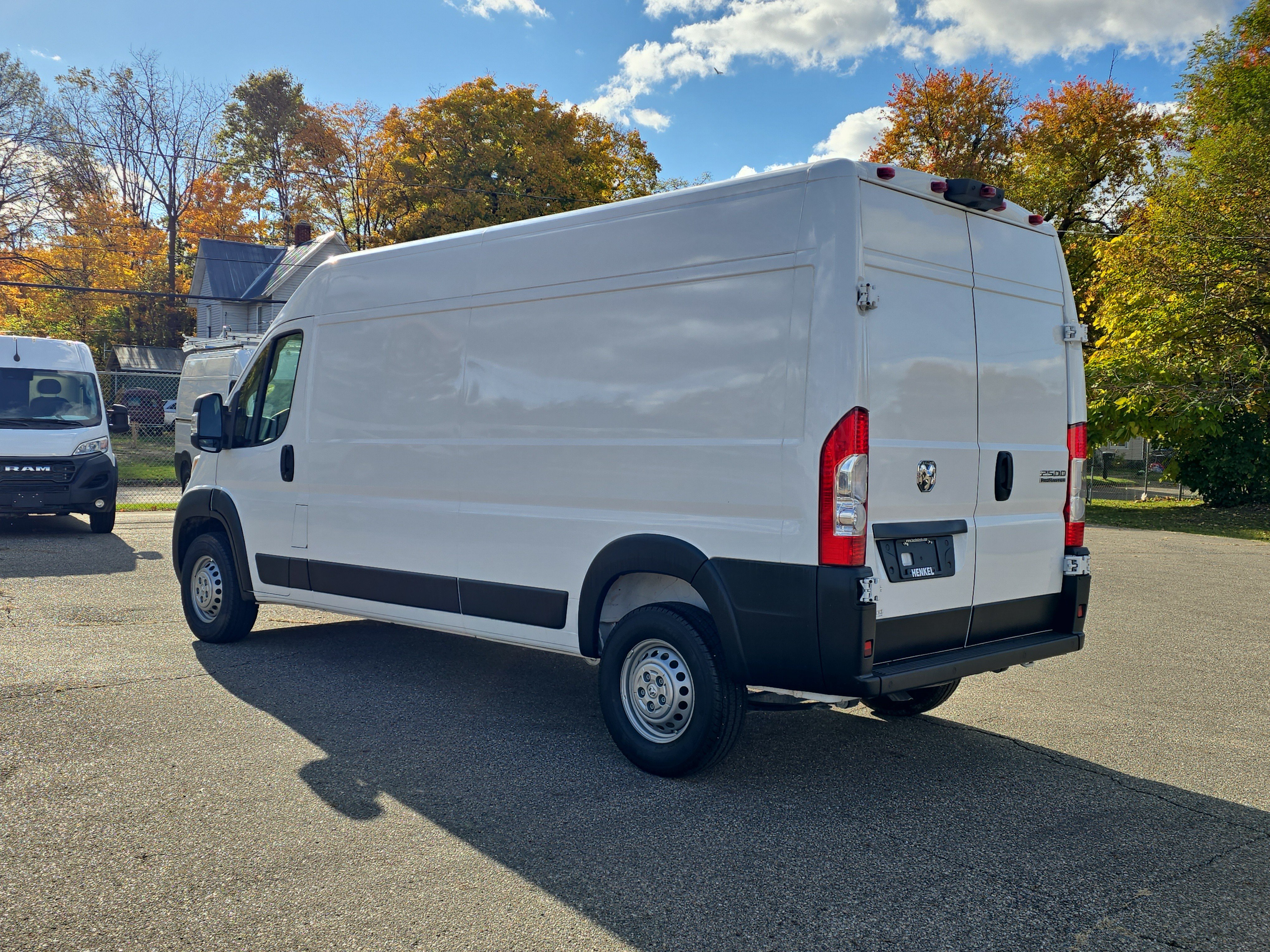 Used 2025 RAM ProMaster 2500 FWD image 3