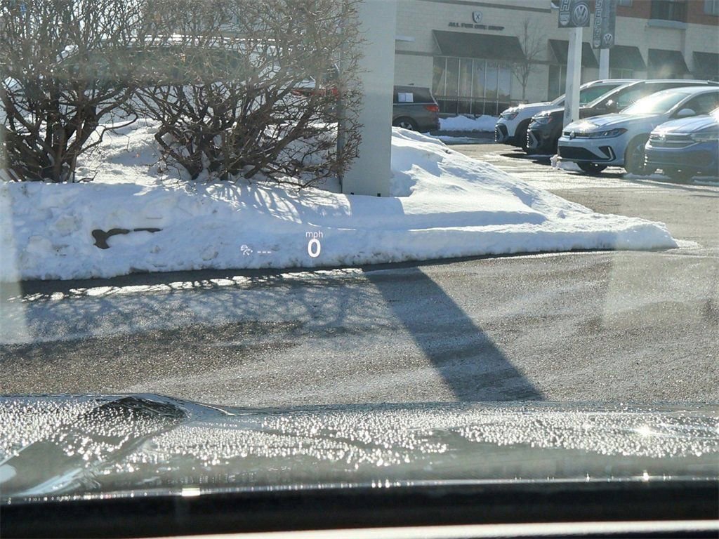 New 2026 Volkswagen Tiguan SE R-Line image 24