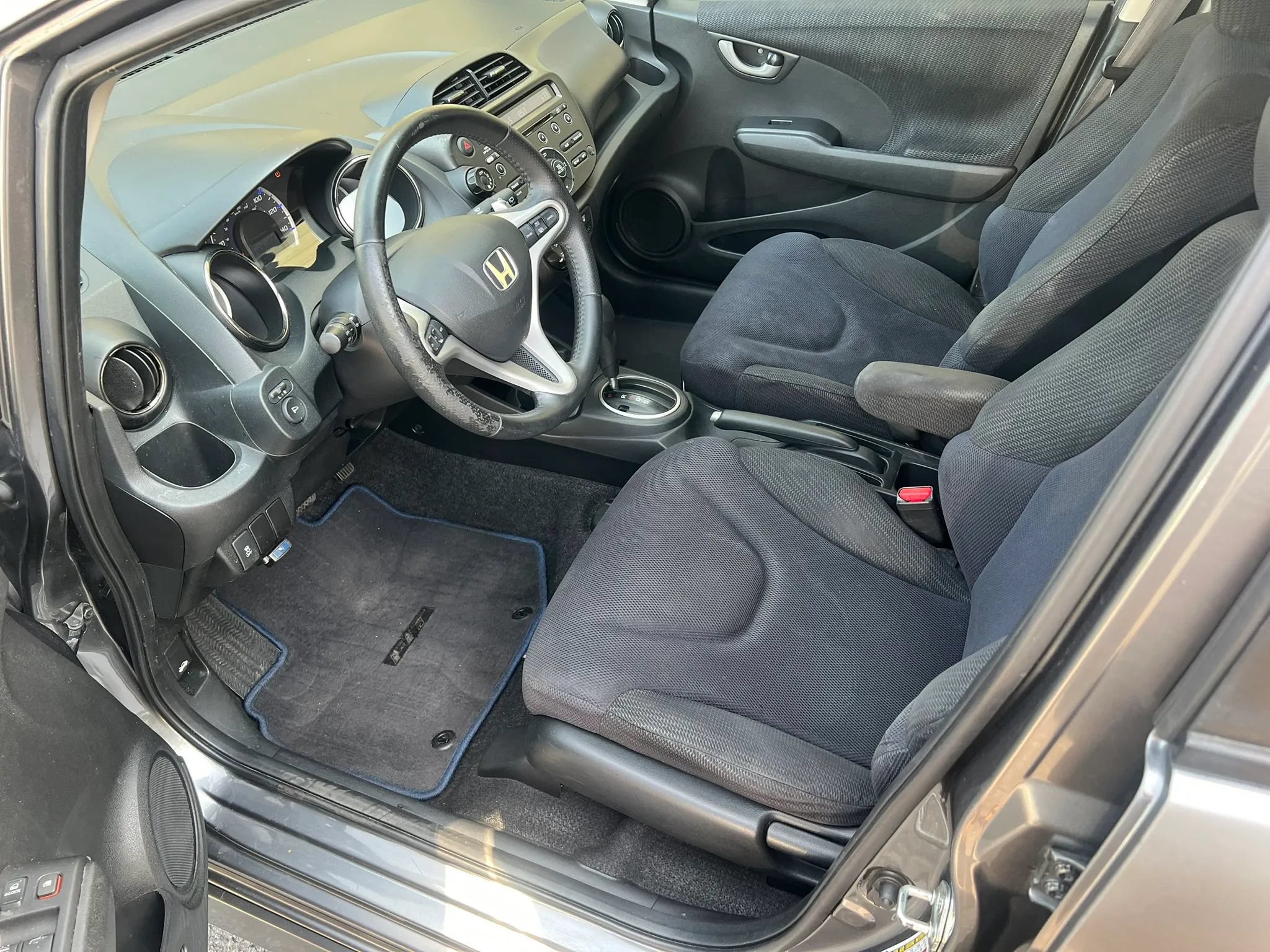 Used 2013 Honda Fit Sport image 6