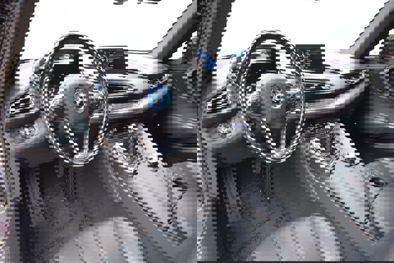 Used 2017 BMW i8 image 4