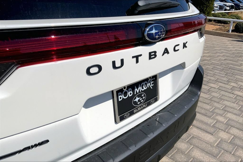 New 2026 Subaru Outback Limited AWD/4WD image 9