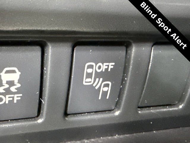 Used 2017 Subaru Impreza 2.0i Limited w/ Moonroof/BSD & Rcta/Eyesight image 21