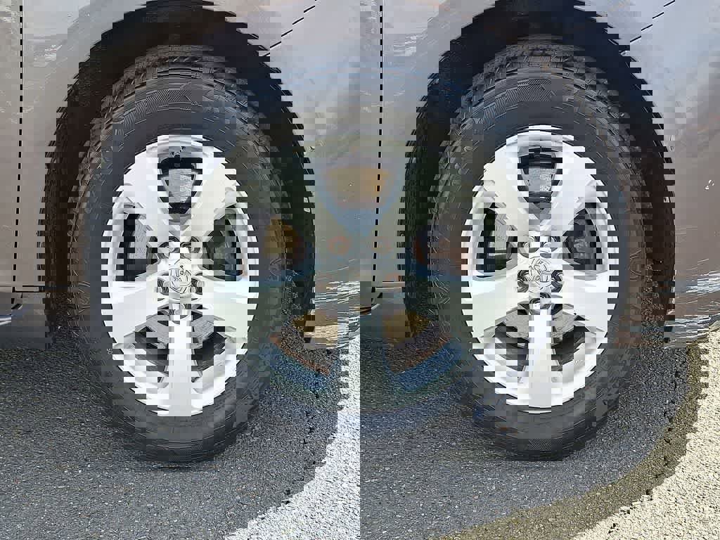 Used 2011 Toyota Sienna LE image 26