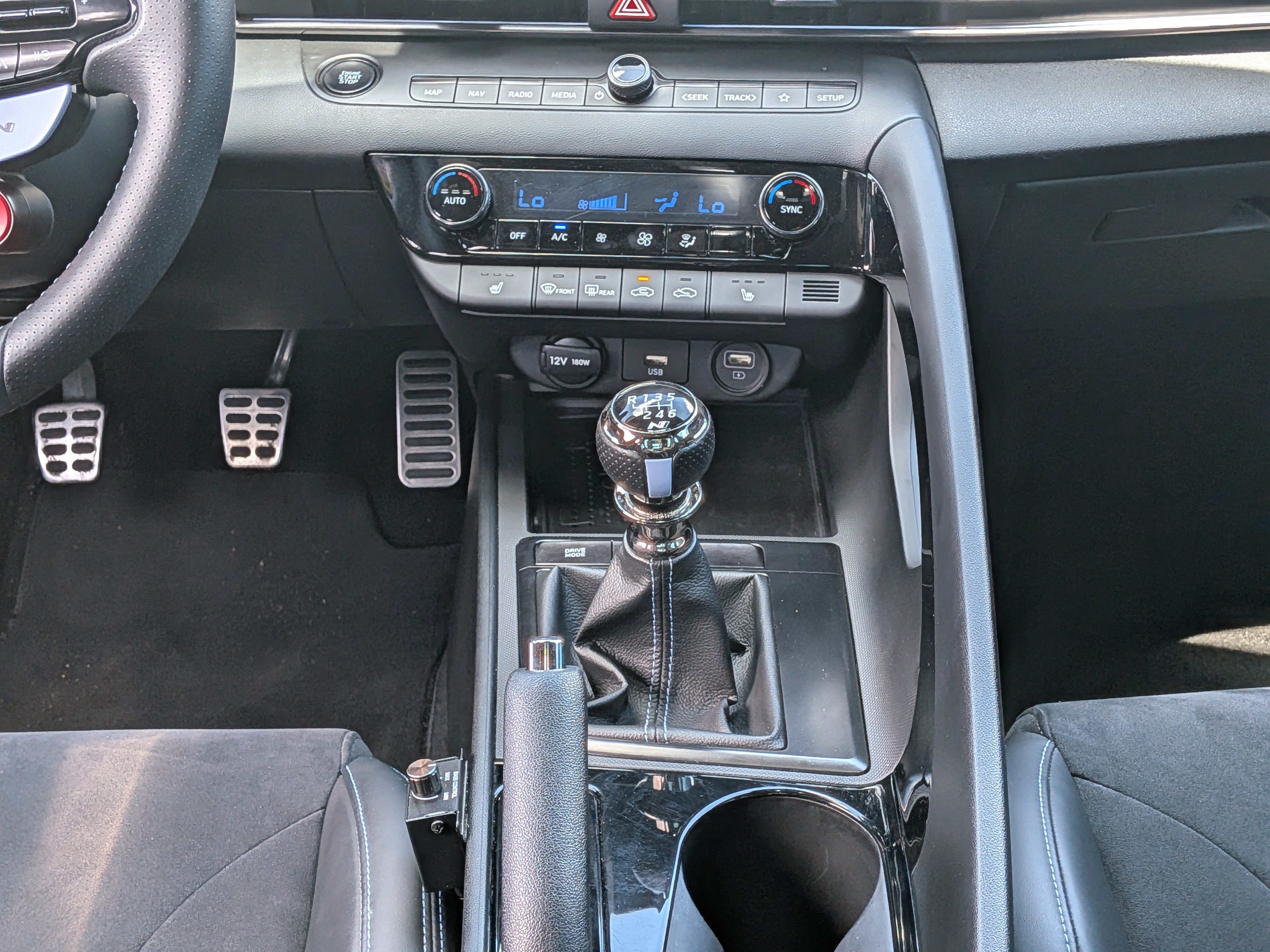 Used 2022 Hyundai Elantra N FWD image 19