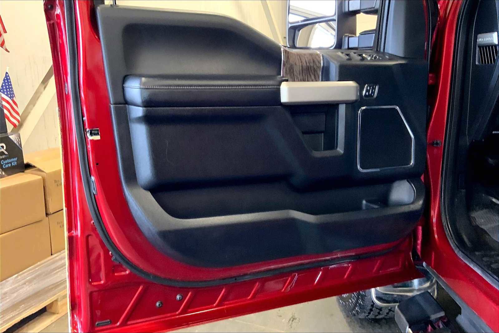 Used 2017 Ford F350 Lariat w/ Lariat Ultimate Package image 21