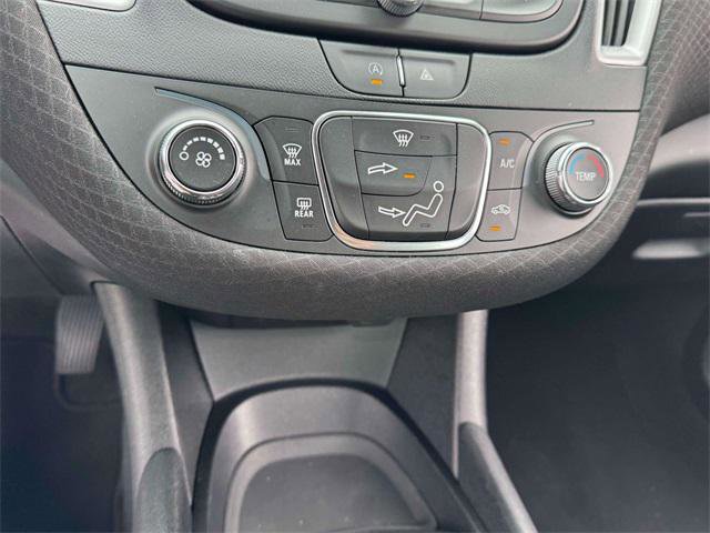 Used 2023 Chevrolet Malibu RS image 27