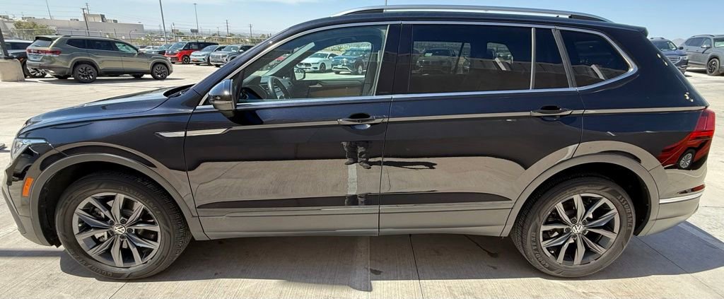 Used 2023 Volkswagen Tiguan SE FWD image 6