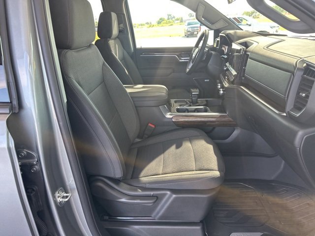 Used 2025 GMC Sierra 1500 Elevation image 10
