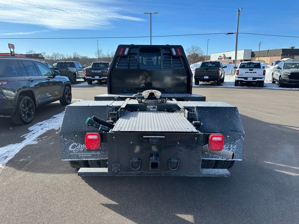 Used 2020 Ford F550 4x4 Crew Cab Super Duty w/ Lariat Value Package image 4