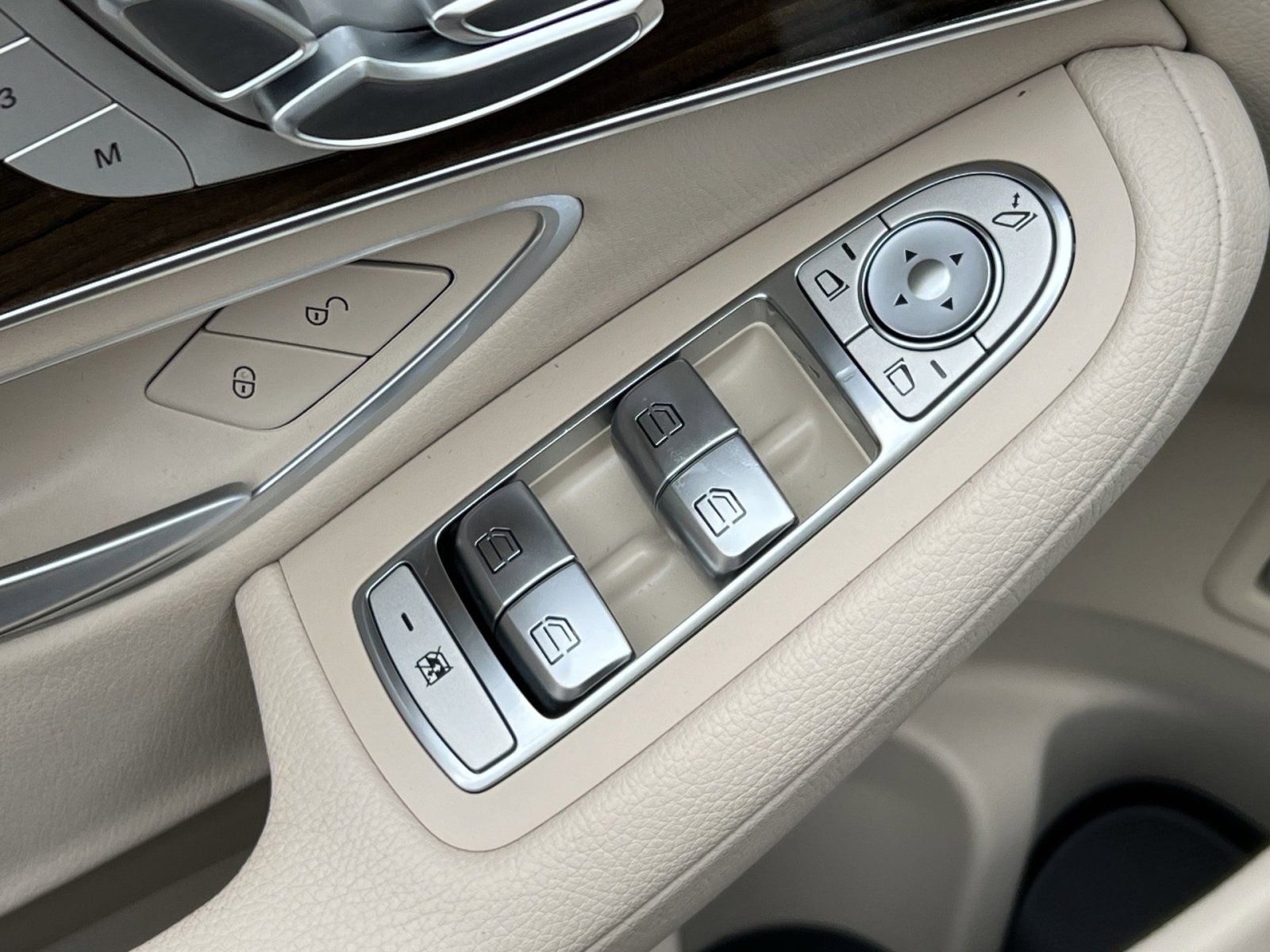 Certified 2019 Mercedes-Benz GLC 300 4MATIC image 13