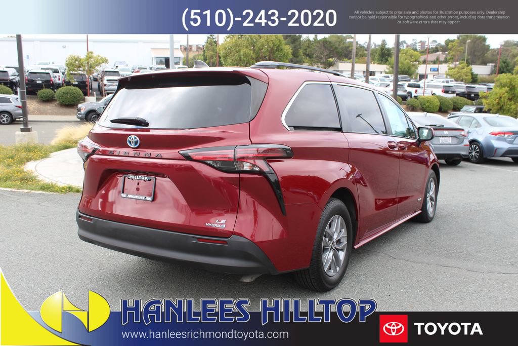 Used 2021 Toyota Sienna LE w/ LE Plus Package FWD image 7