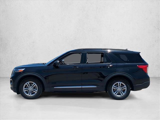 Used 2023 Ford Explorer XLT w/ Equipment Group 202A RWD image 9