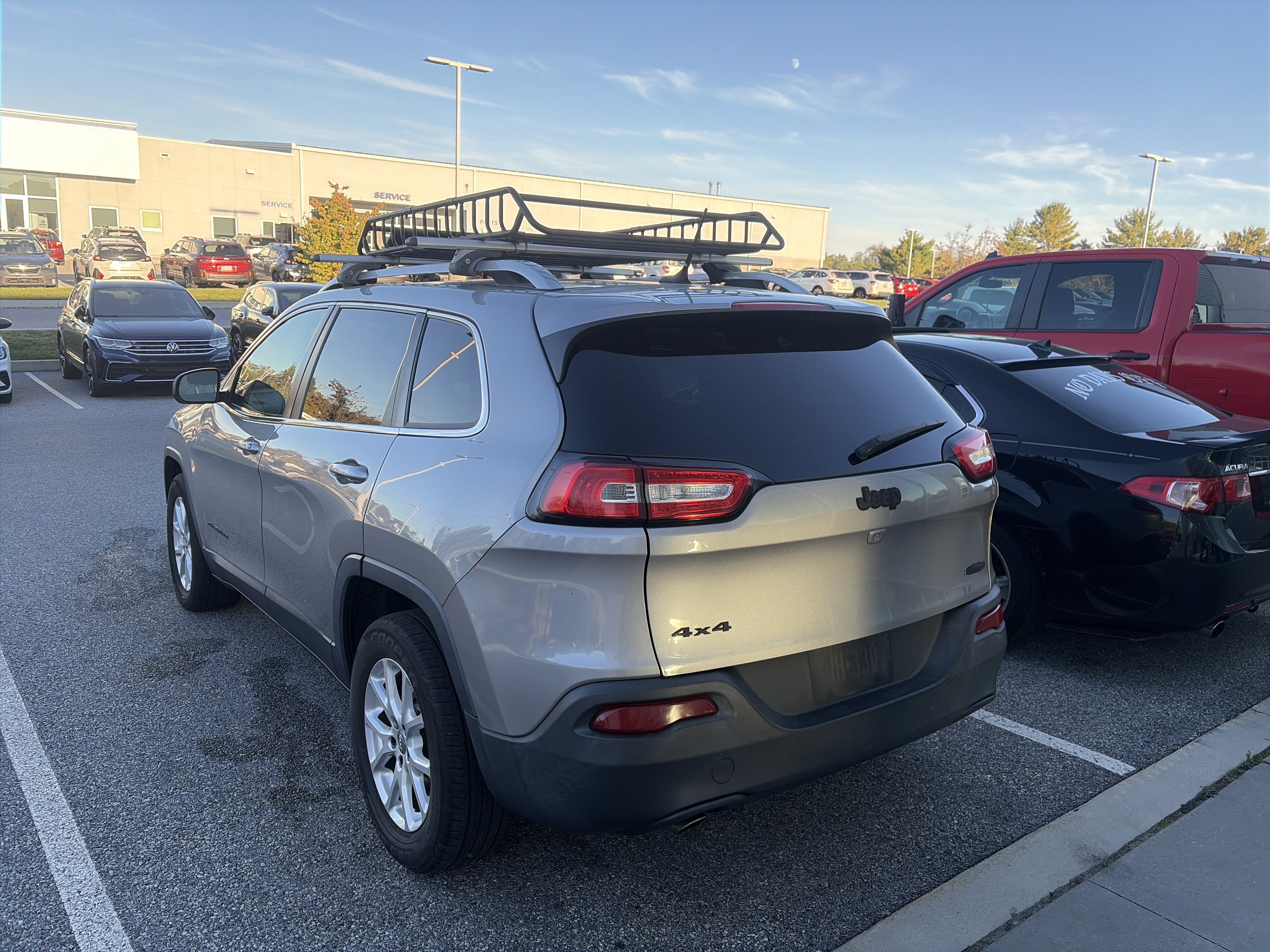 Used 2015 Jeep Cherokee Latitude w/ Comfort/Convenience Group AWD/4WD image 6