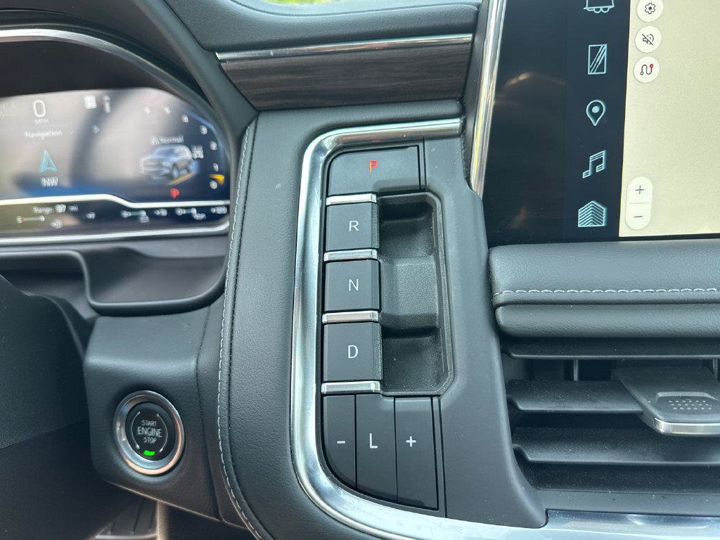 Used 2023 Chevrolet Tahoe Z71 w/ Off-Road Capability Package AWD/4WD image 30