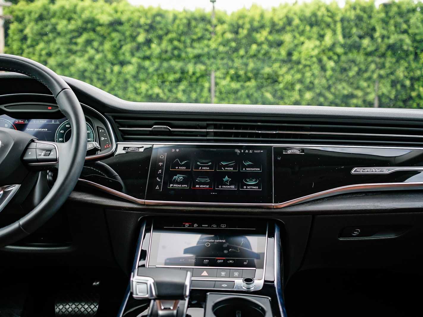 Used 2023 Audi Q8 Premium w/ Convenience Package image 13