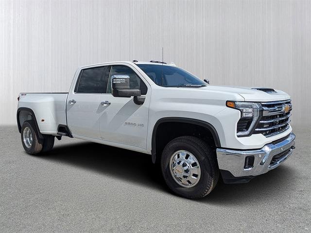 New 2026 Chevrolet Silverado 3500 LTZ w/ LTZ Convenience Package AWD/4WD image 1