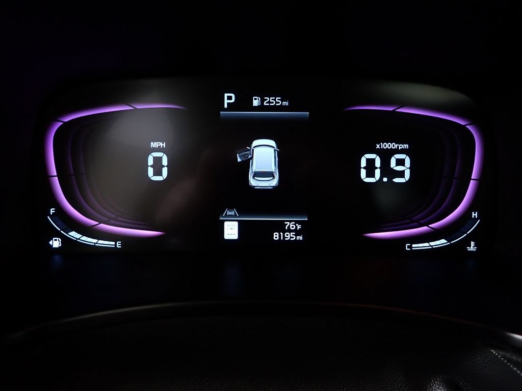 Used 2025 Kia Soul LX w/ LX Technology Package FWD image 27