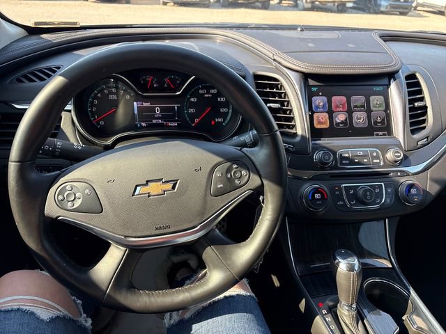 Used 2017 Chevrolet Impala LT image 10