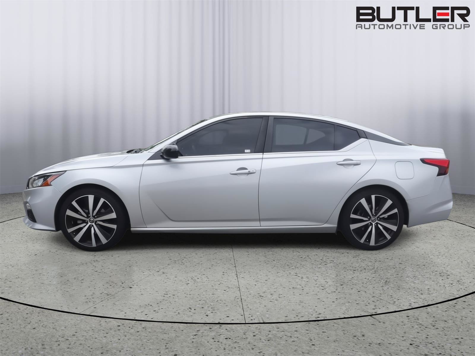 Used 2019 Nissan Altima 2.5 SR FWD image 3