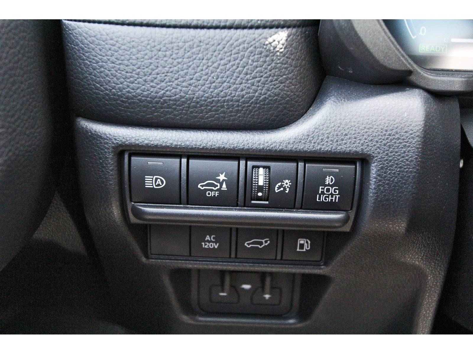 Used 2026 Toyota Land Cruiser w/ Premium Package AWD/4WD image 19