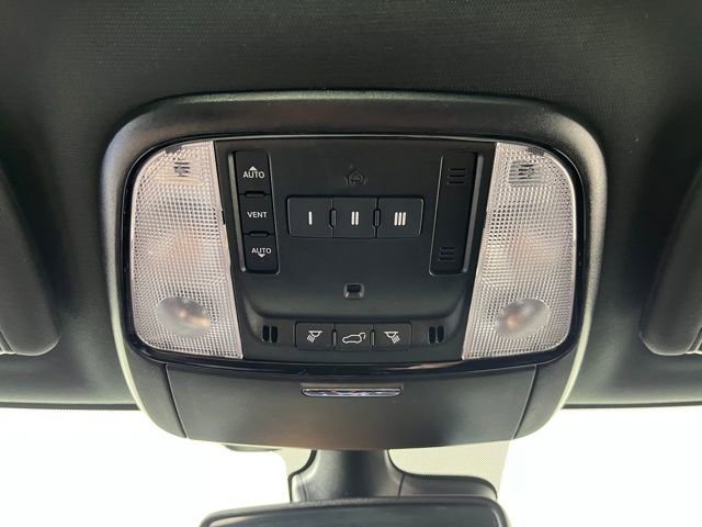 Used 2023 Dodge Durango R/T image 37