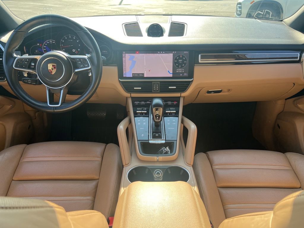 Used 2021 Porsche Cayenne AWD/4WD image 28