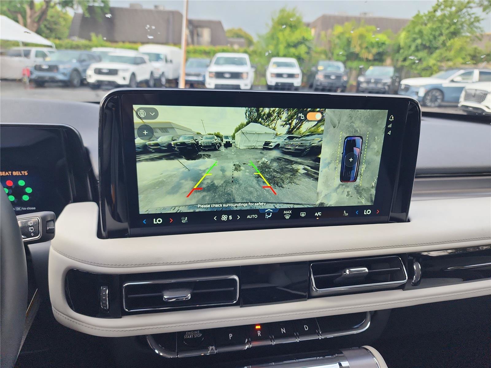 New 2026 Lincoln Aviator 2WD image 32