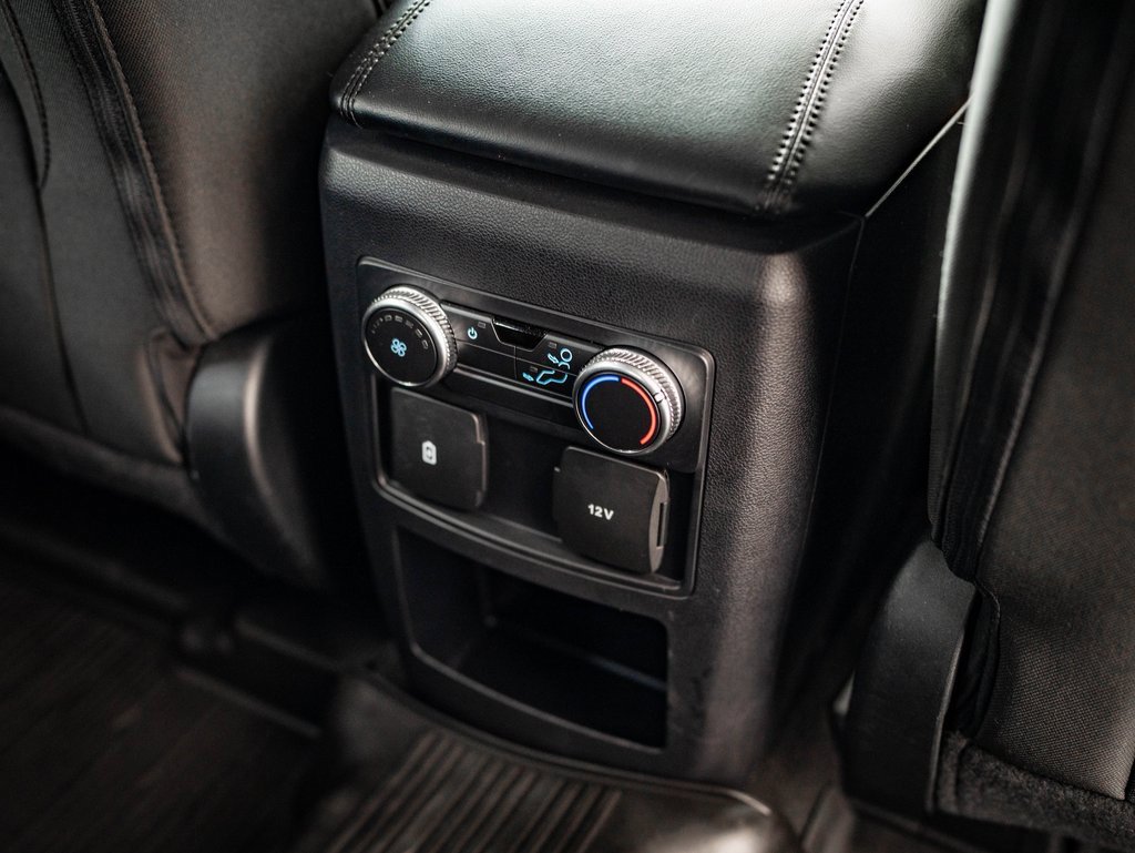 Used 2021 Ford Explorer XLT image 36