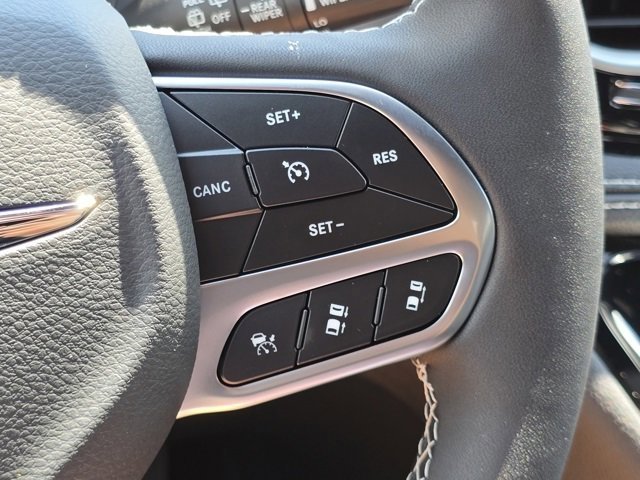 New 2026 Chrysler Pacifica Select image 15