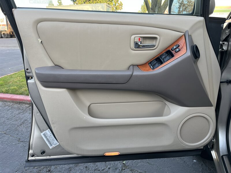 Used 2001 Lexus RX 300 4WD image 27