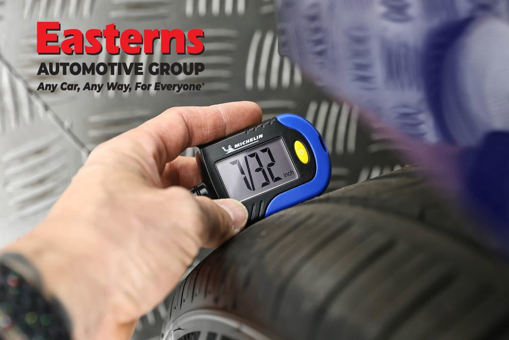 Used 2023 Hyundai Elantra Limited w/ Preferred Accessory Package image 31