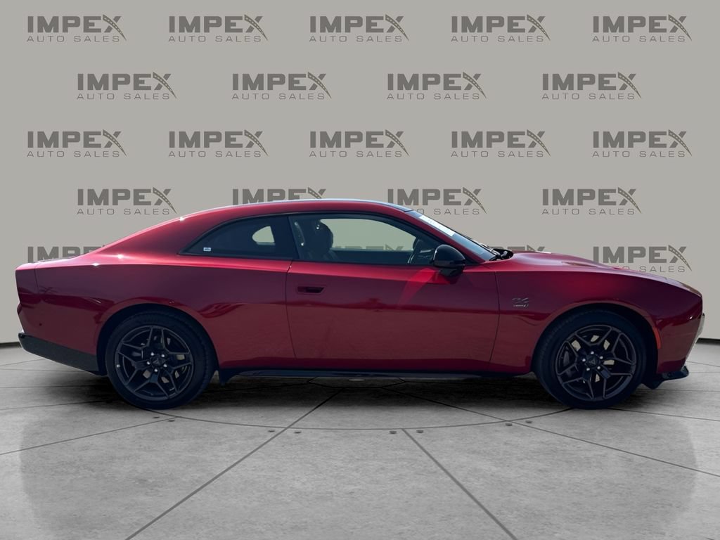 Used 2025 Dodge Charger Daytona R/T w/ Plus Group AWD/4WD image 5