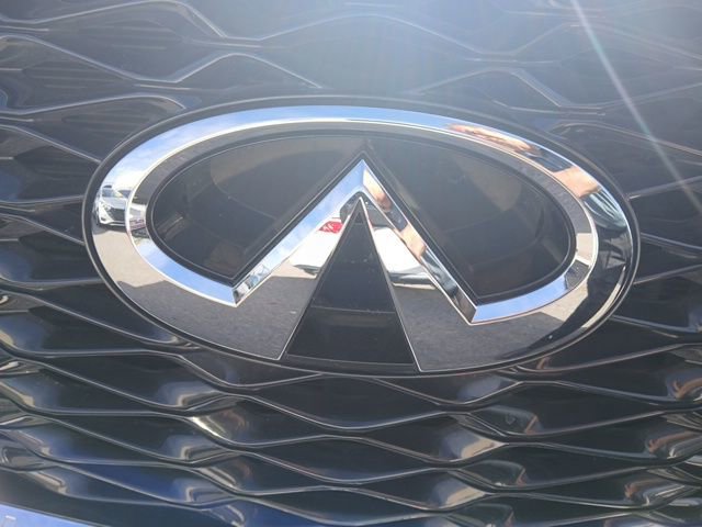 Used 2025 INFINITI QX60 Pure FWD image 2