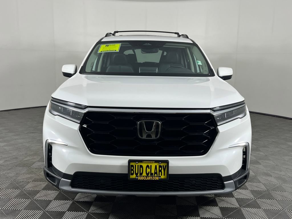Used 2023 Honda Pilot Touring image 2
