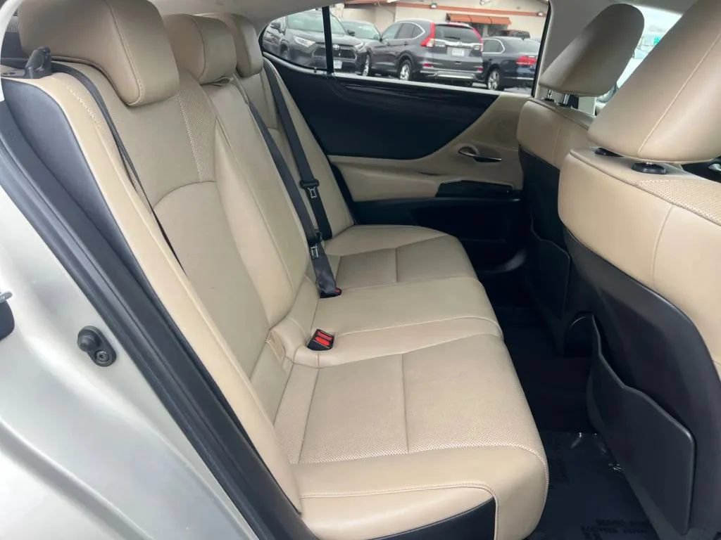 Used 2020 Lexus ES 350 w/ Premium Package FWD image 19