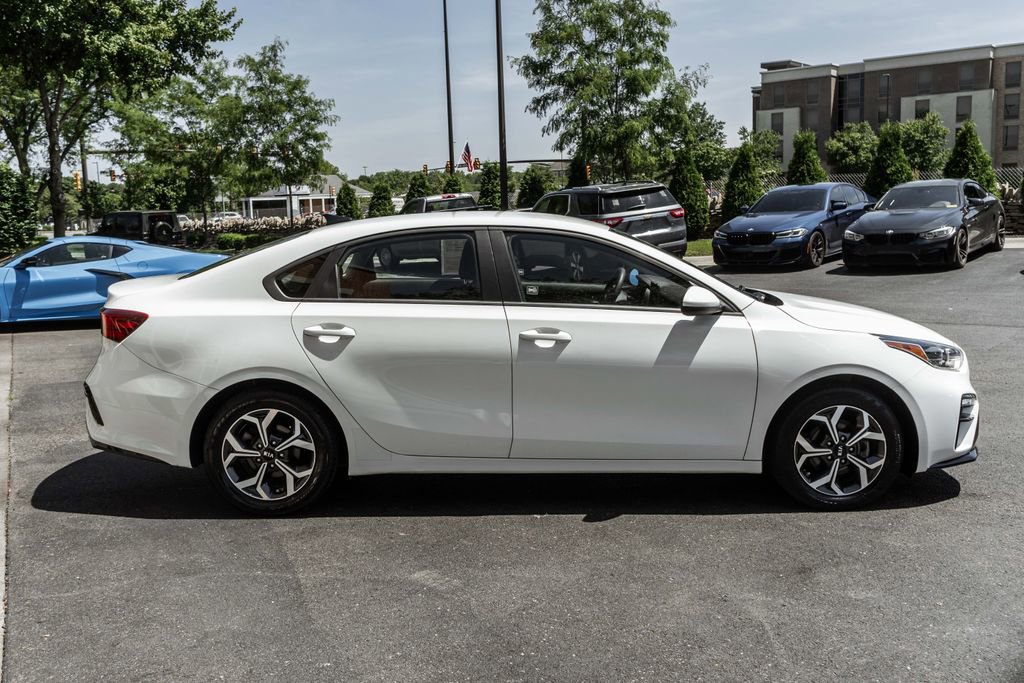 Used 2021 Kia Forte LXS FWD image 3