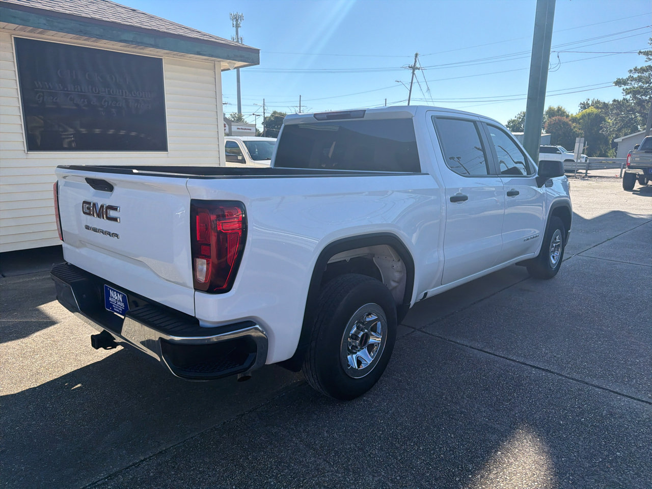 Used 2021 GMC Sierra 1500 2WD Crew Cab w/ Sierra Value Package image 8