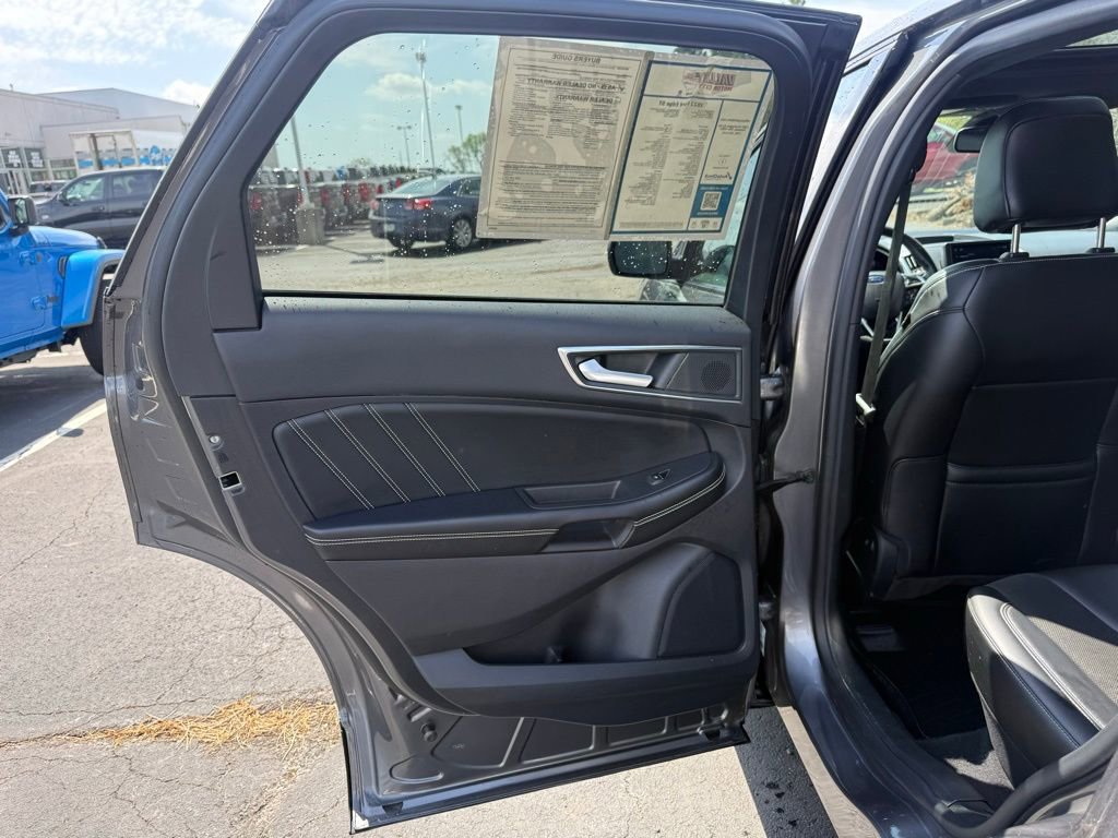 Used 2022 Ford Edge ST w/ Equipment Group 401A image 32