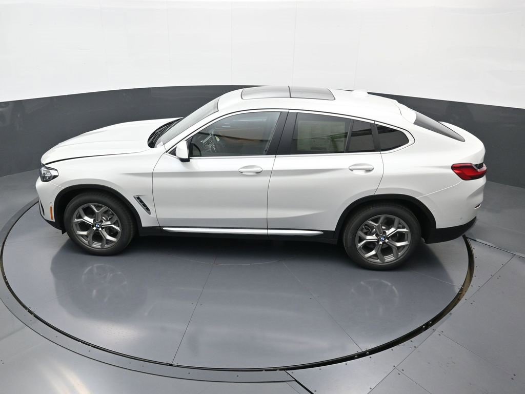 New 2025 BMW X4 xDrive30i w/ Premium Package image 38