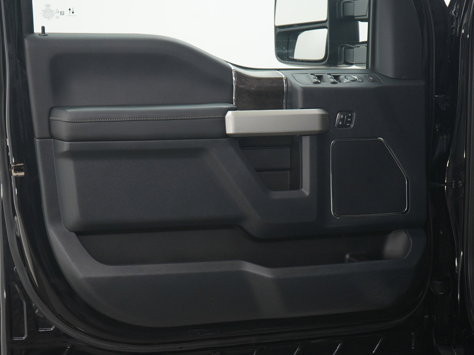 Used 2022 Ford F350 Lariat w/ Chrome Package image 21