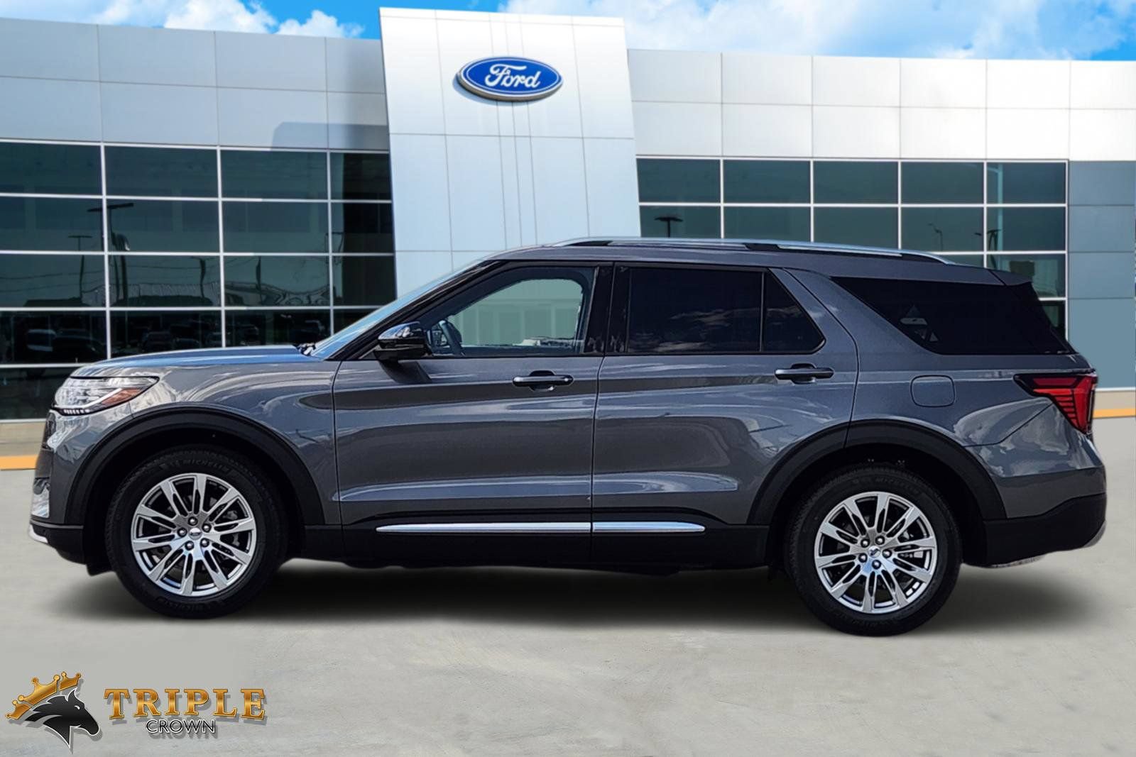 New 2026 Ford Explorer Platinum RWD image 3