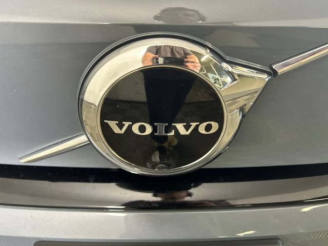 Used 2023 Volvo C40 P8 Recharge Plus AWD/4WD image 8