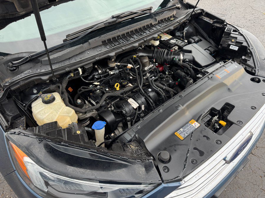 Used 2019 Ford Edge SE FWD image 24