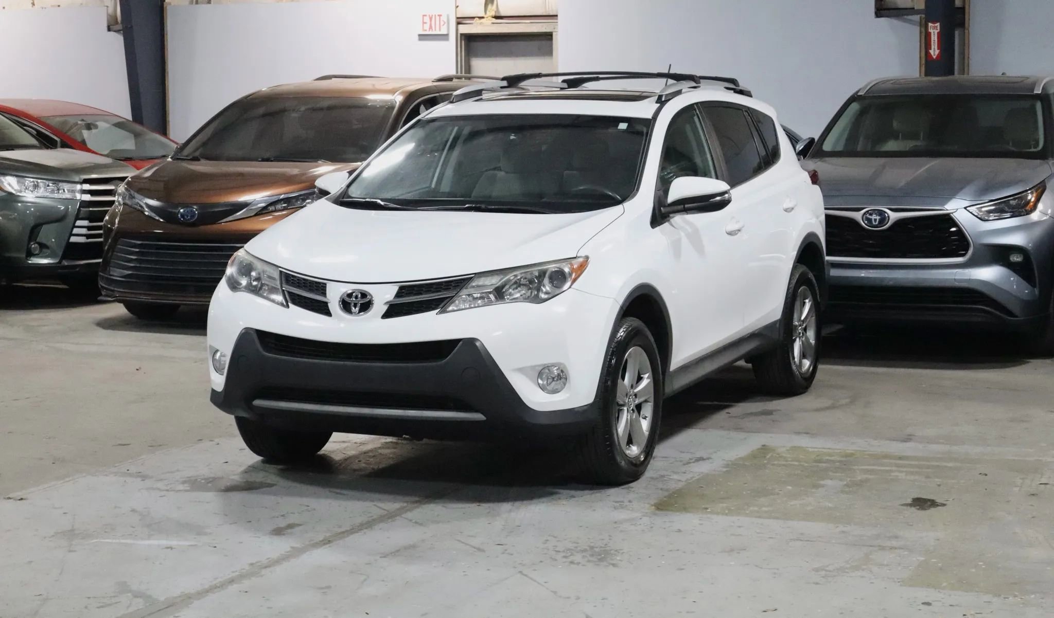 Used 2015 Toyota RAV4 XLE image 1