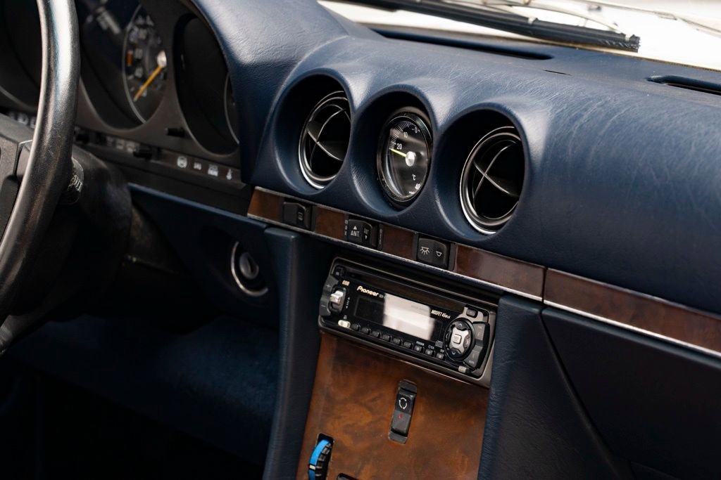Used 1988 Mercedes-Benz 560 SL image 35