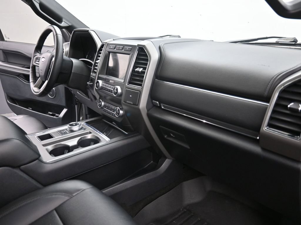 Used 2020 Ford Expedition XLT w/ Equipment Group 202A image 24