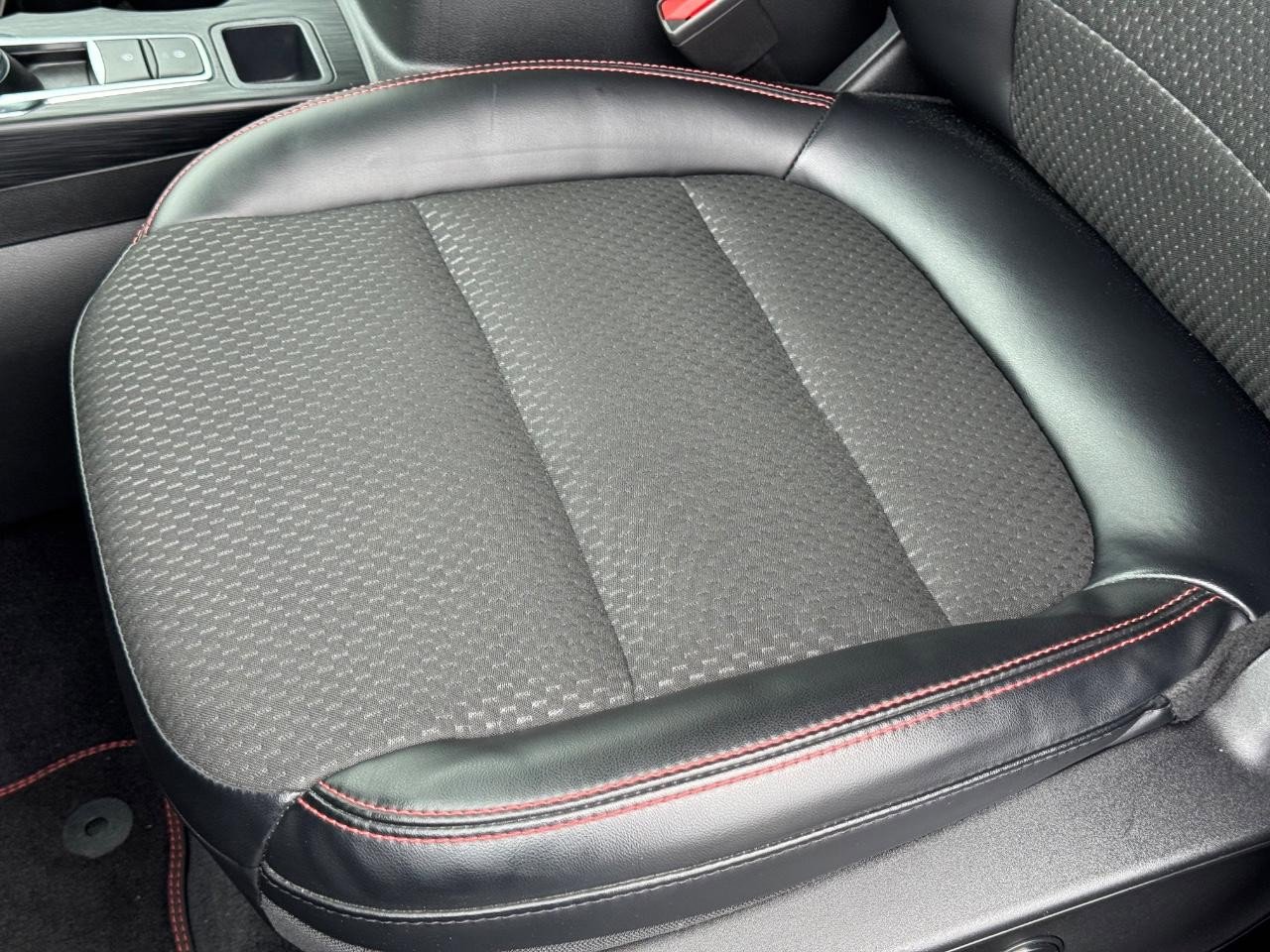 Used 2023 Ford Escape ST-Line Select w/ Tech Pack #2 image 27