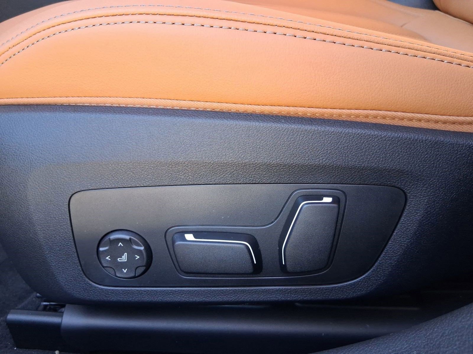 Used 2026 BMW 430i w/ Premium Package RWD image 12