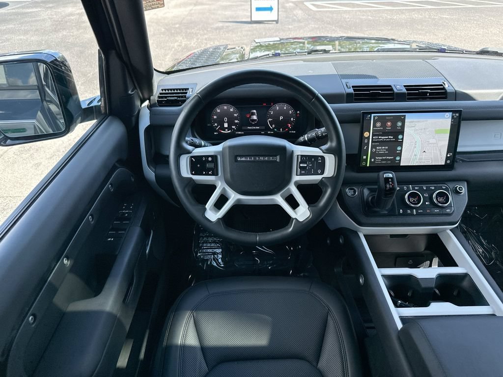 Used 2025 Land Rover Defender 110 S AWD/4WD image 22