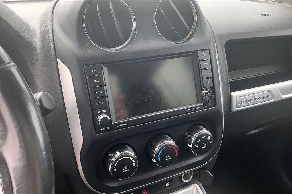 Used 2014 Jeep Compass Latitude FWD image 6